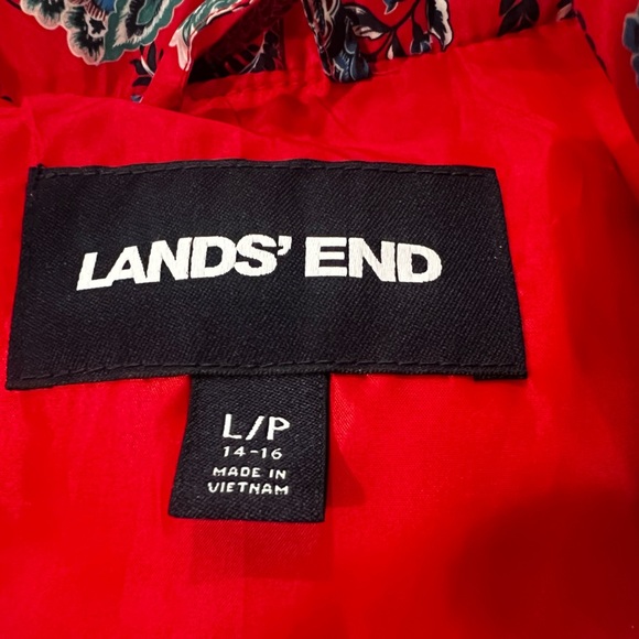 LANDS END women Floral Puffer Vest/size LP - Picture 11 of 12